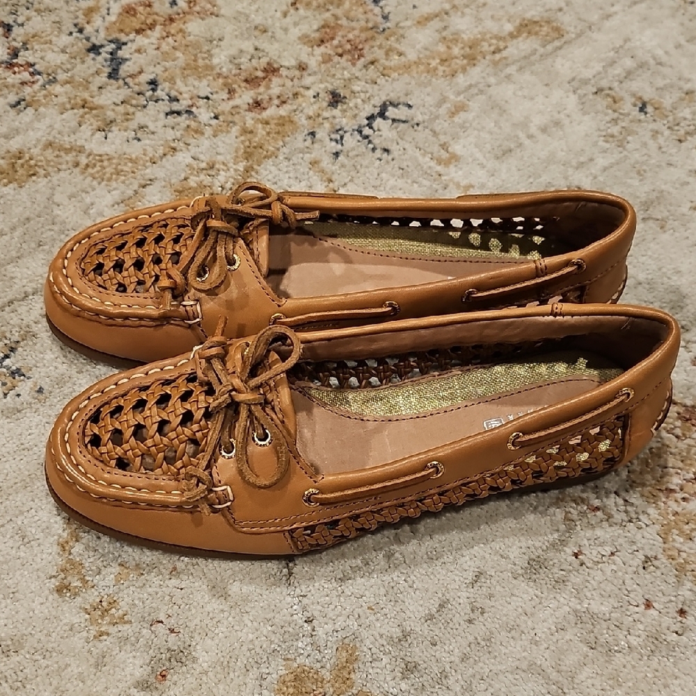 Perry Ellis Women's Tan Loafers